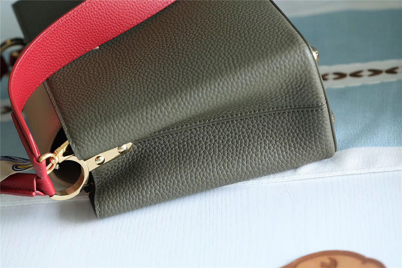 I W Fashion Lu-Vi bags - 8352