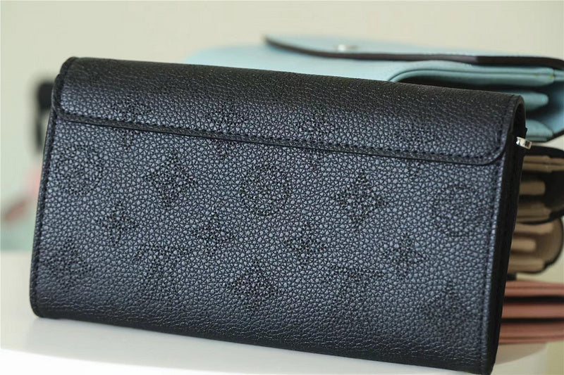 I W Fashion Lu-Vi bags - 8767