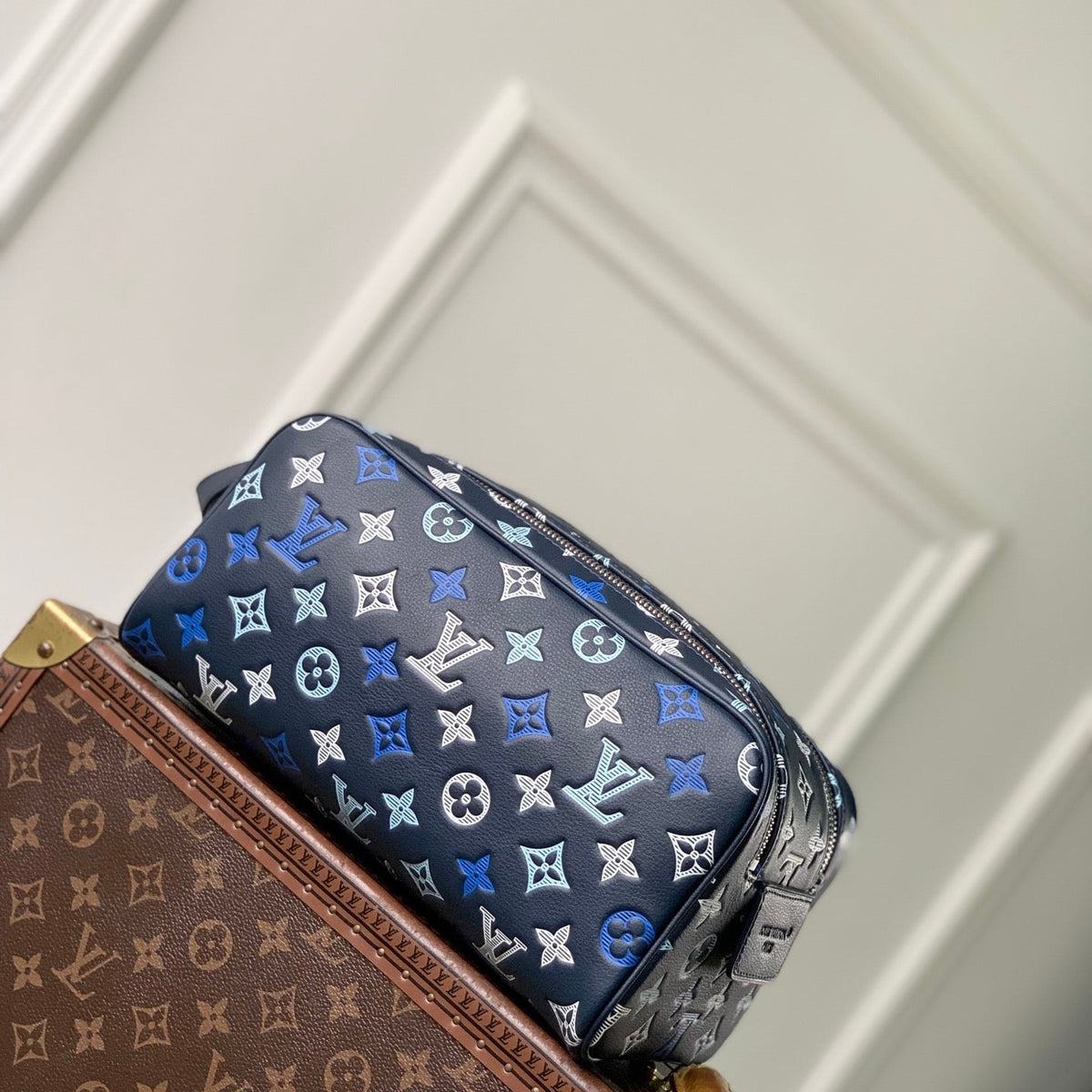 LOU DOPP KIT TOILETRY BAG