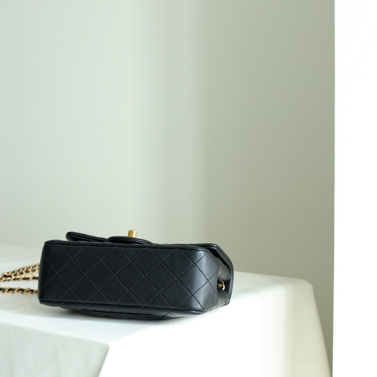 CC CLASSIC FLAP MINI BAG