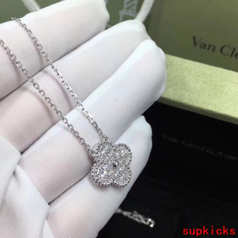 Van Cleef & Arples Jewelry