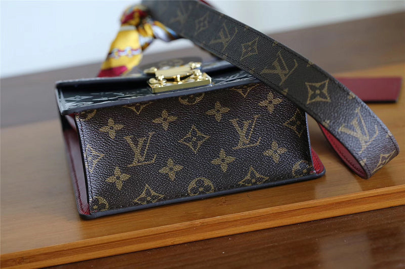 I W Fashion Lu-Vi bags - 8040