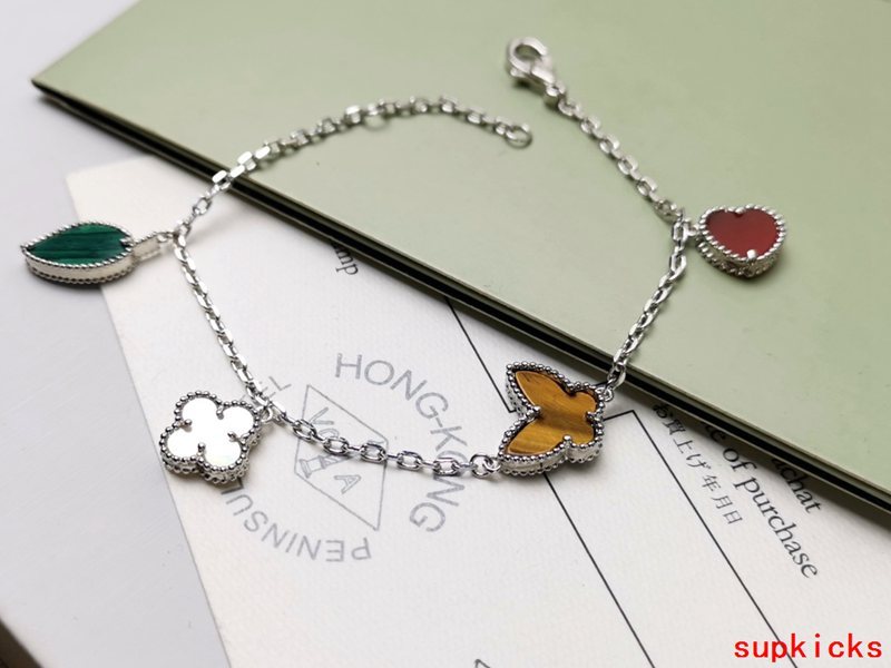 Van Cleef & Arples Jewelry