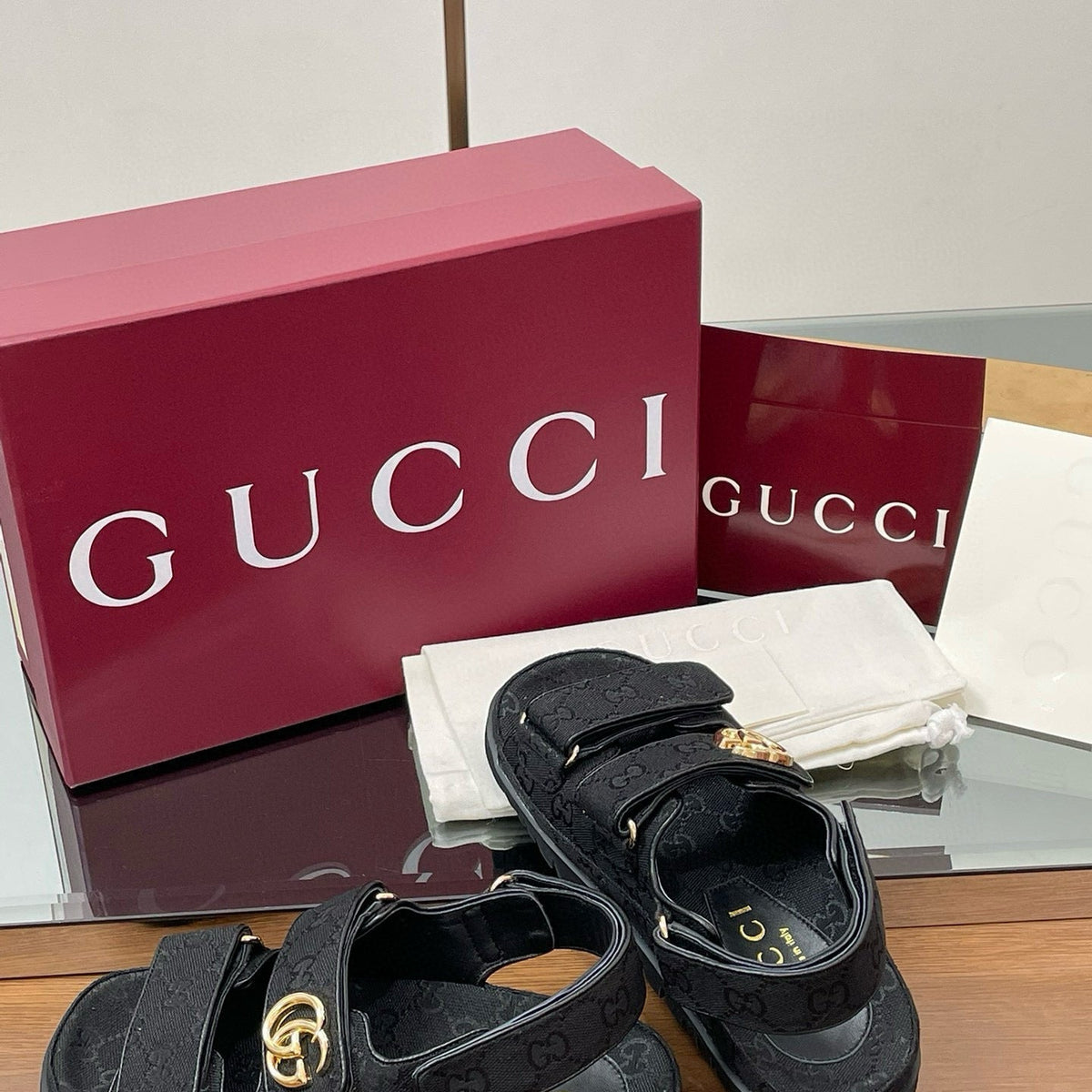 GG SANDALS