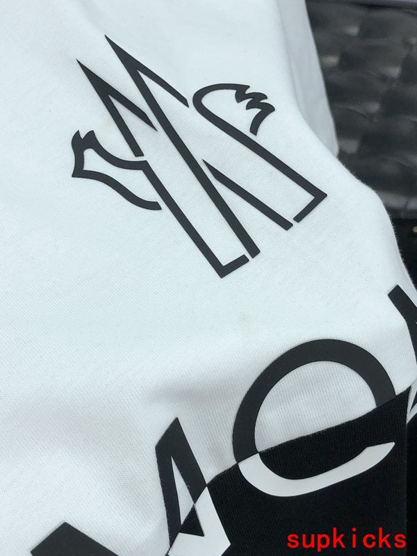 Moncler Luxury Cloth