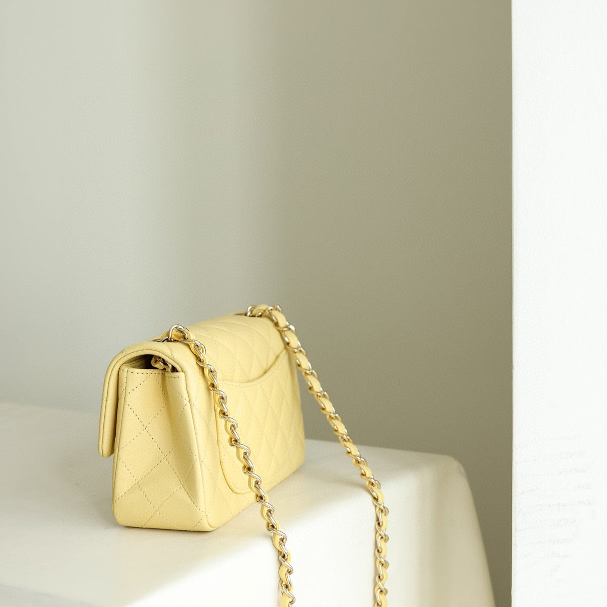 CC CLASSIC FLAP MINI BAG
