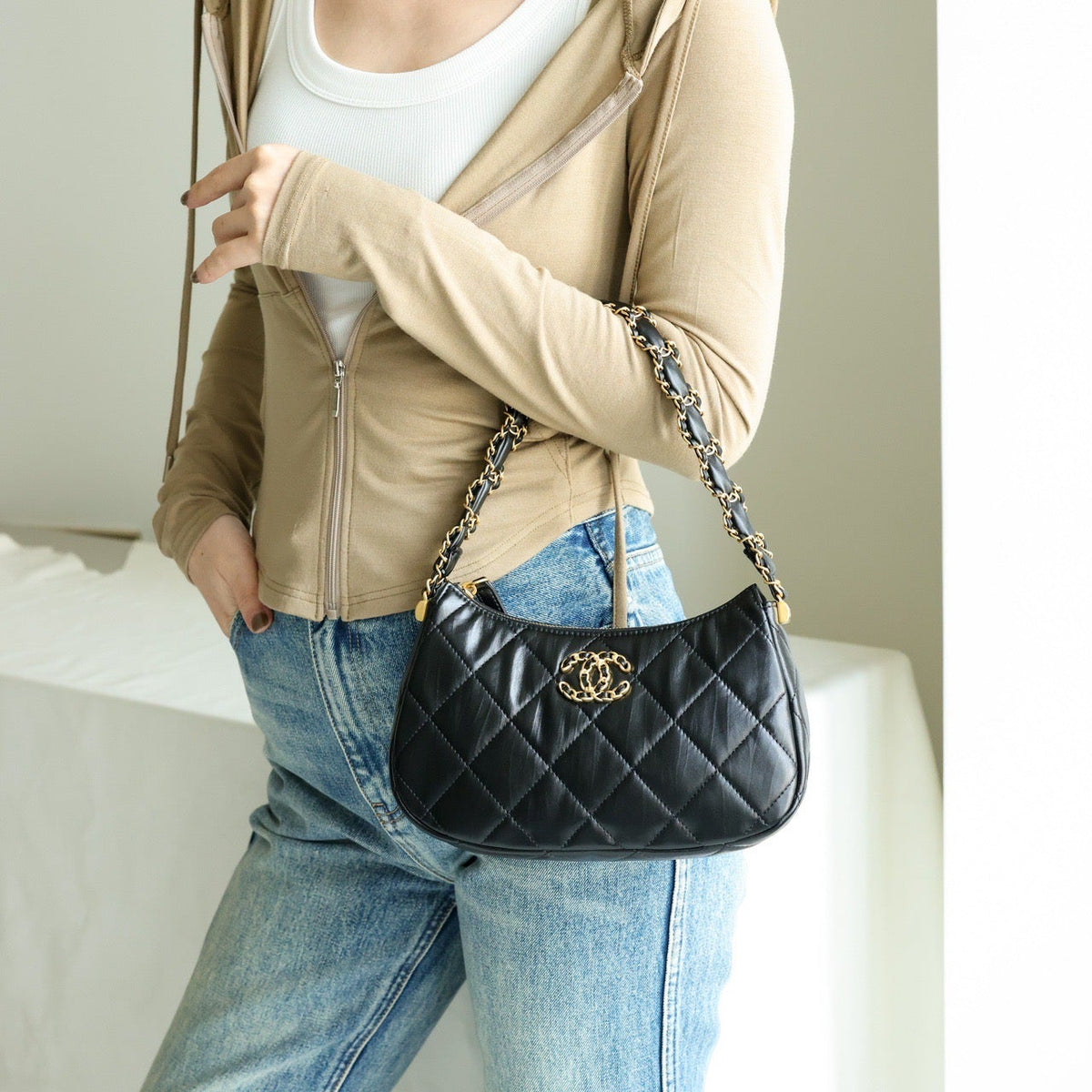 CC 23K HOBO BAG