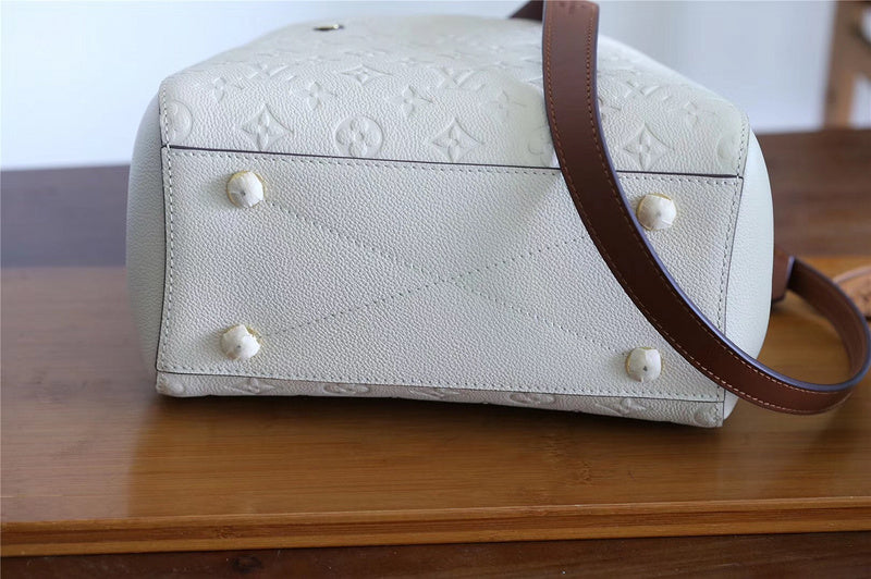 I W Fashion Lu-Vi bags - 8020