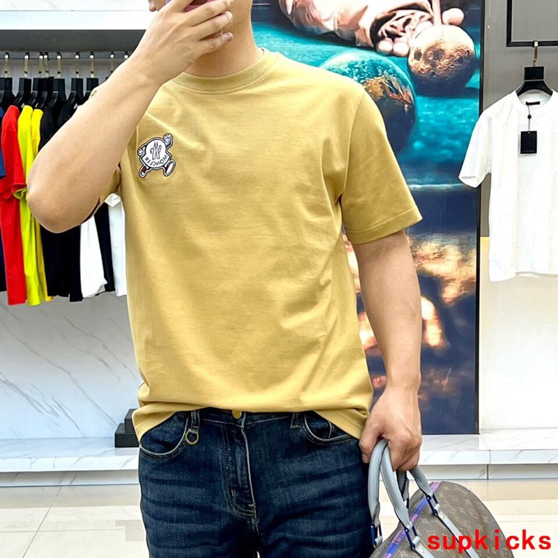 Moncler Luxury Cloth