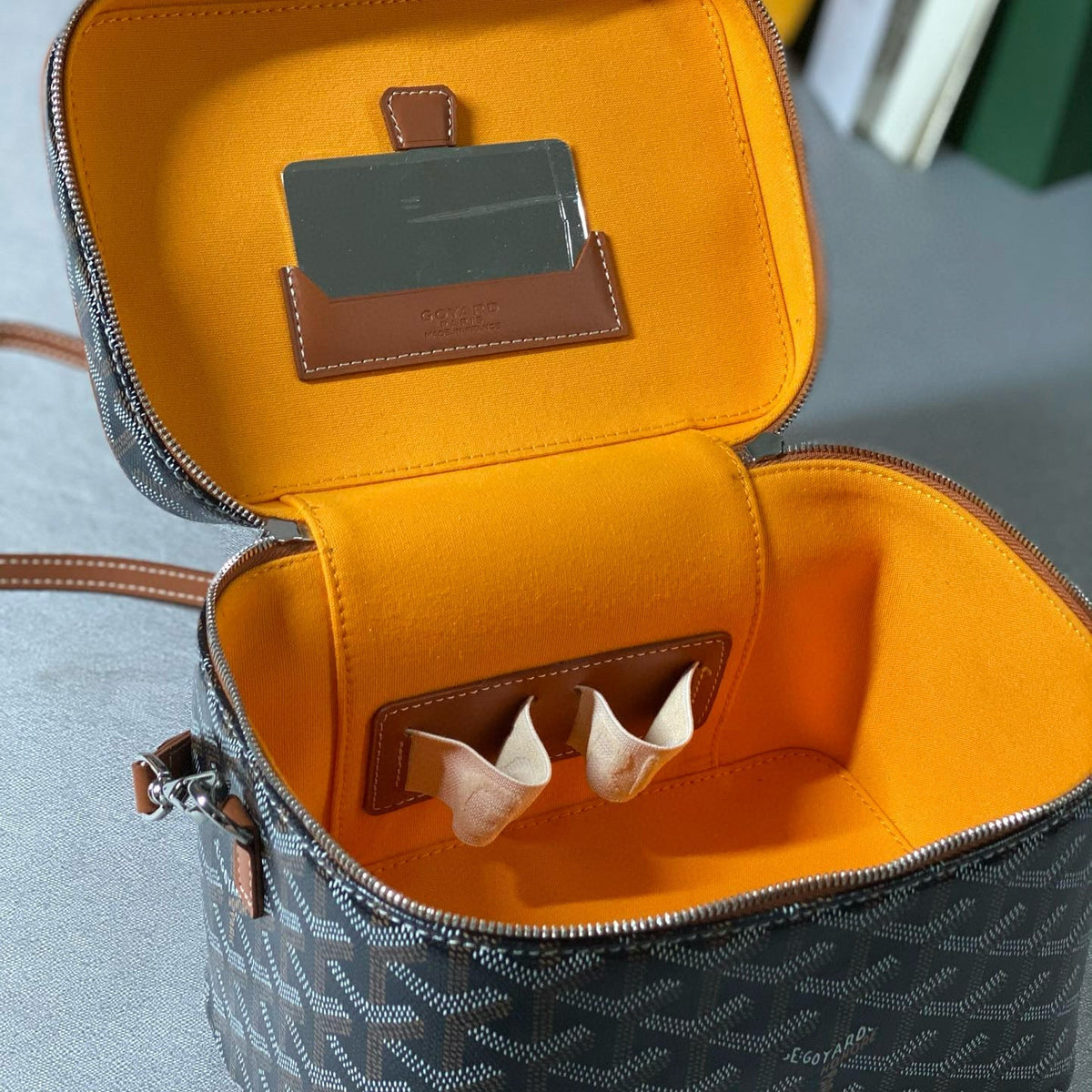 GOYA MUSE VANITY CASE