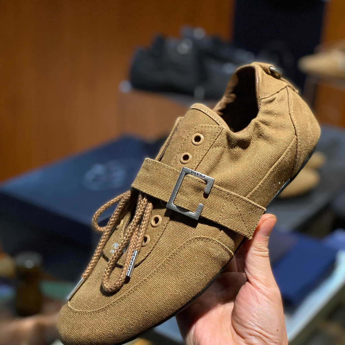 PD COLLAPSE SNEAKER