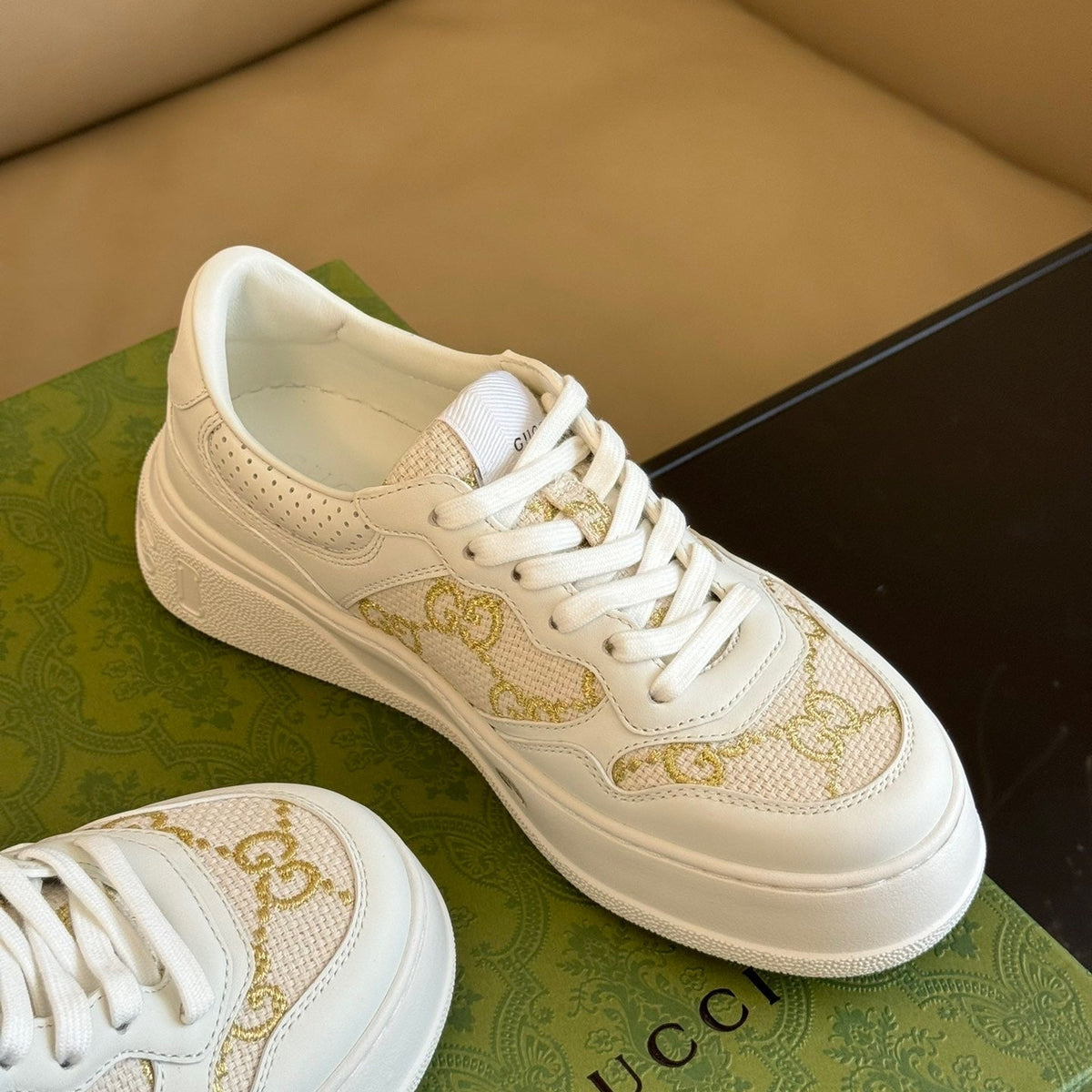 GG EMBOSSED SNEAKER