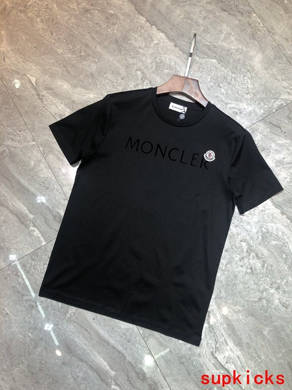 Moncler Luxury Cloth