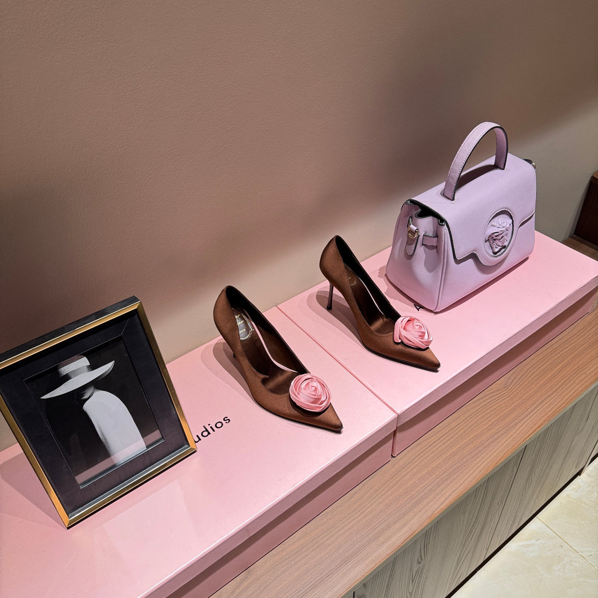 ROGER V HEELS