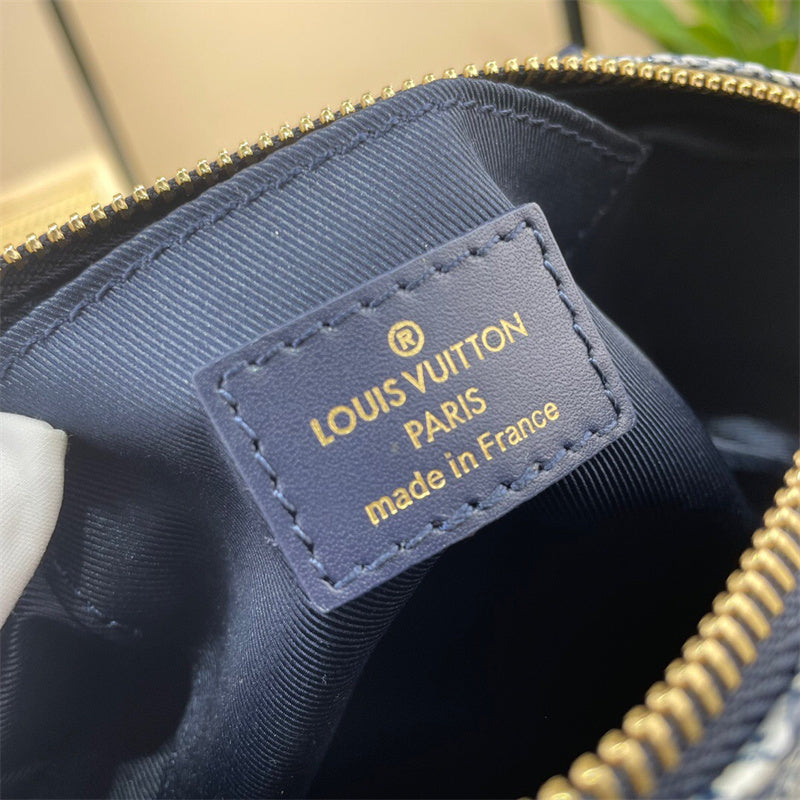 PHA - LOV Bags - 656