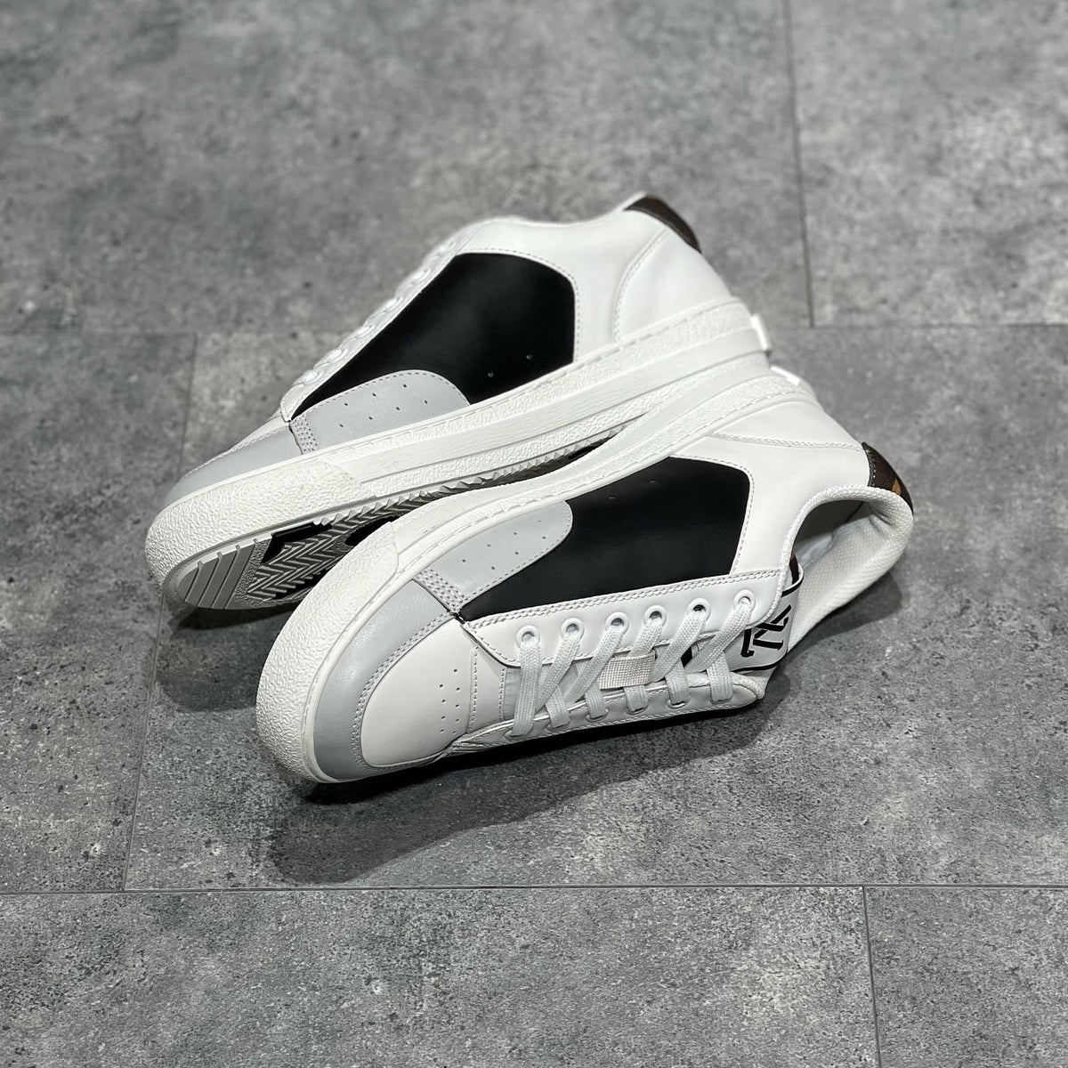 LOU TRAINERS
