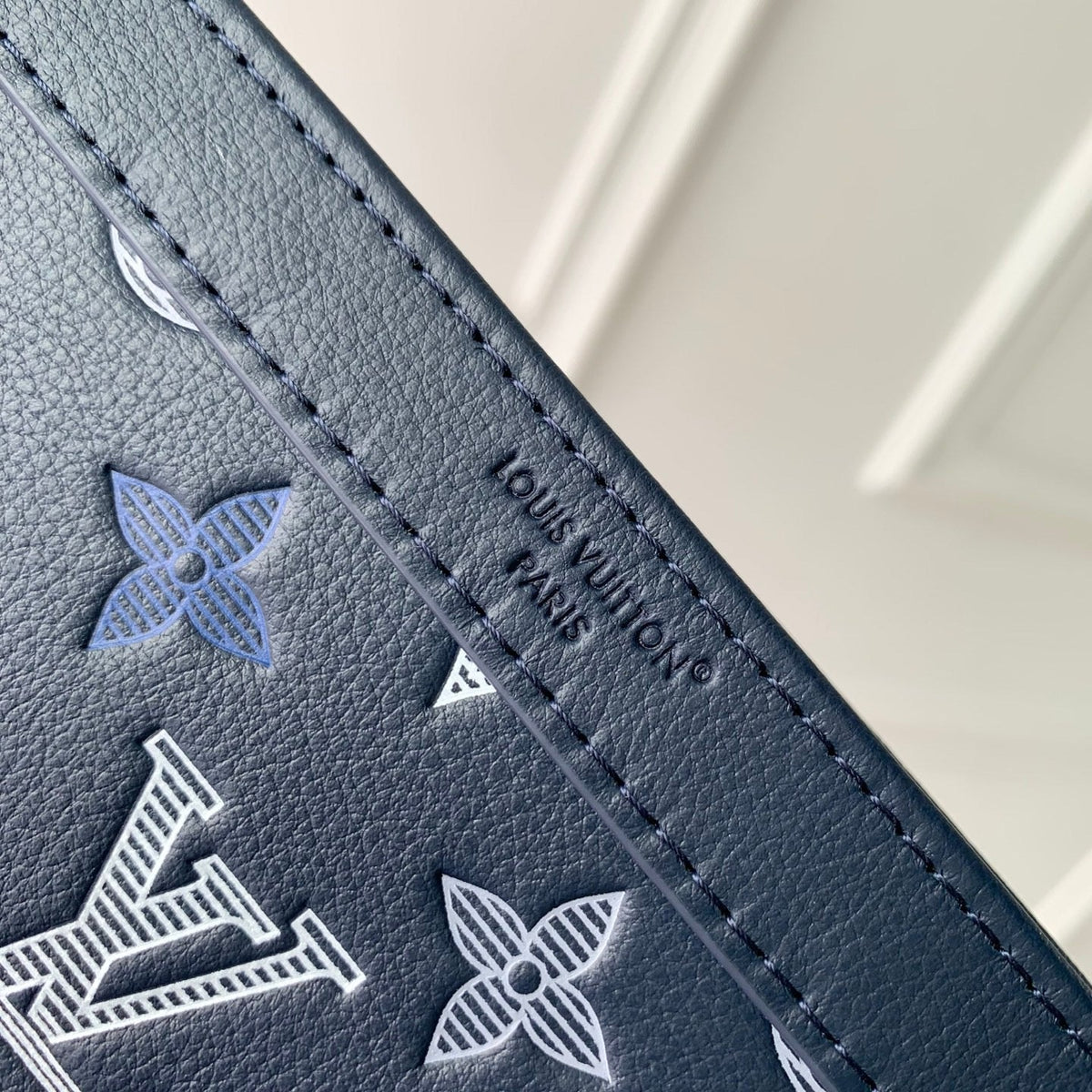 LOU GASTON WEARABLE WALLET