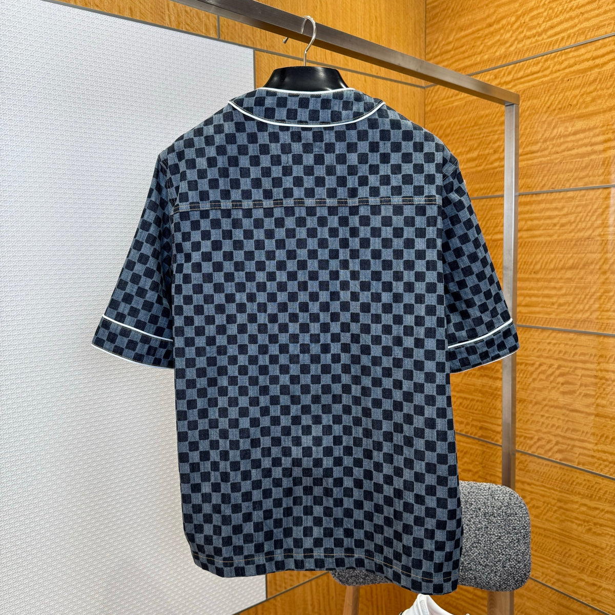 LOU SHIRT