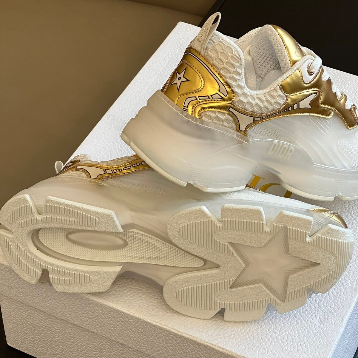 CD VIBE SNEAKERS