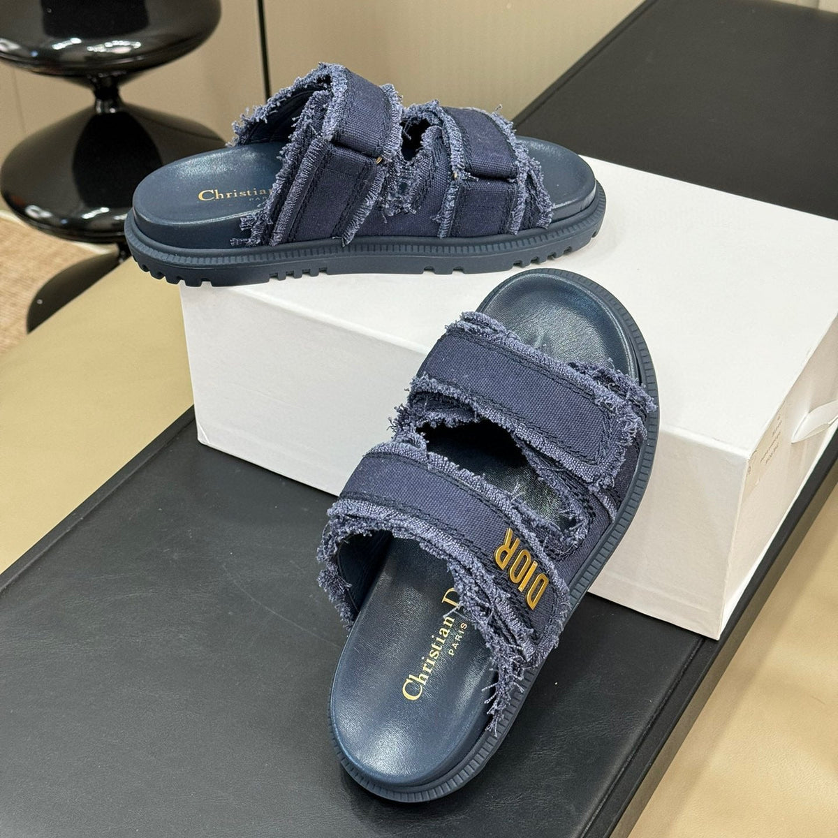 CD SANDALS