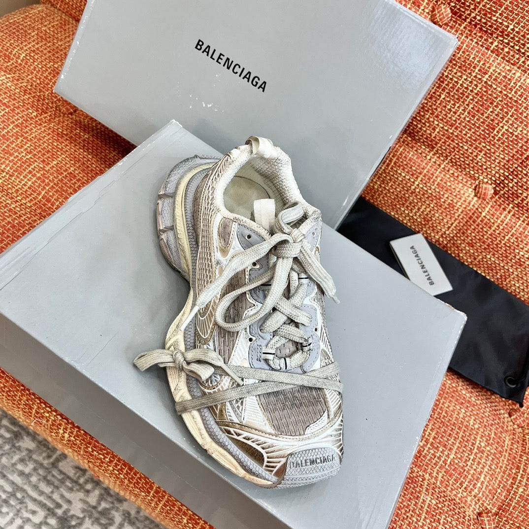 BAL 3XL TRAINERS