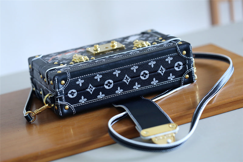 I W Fashion Lu-Vi bags - 8211
