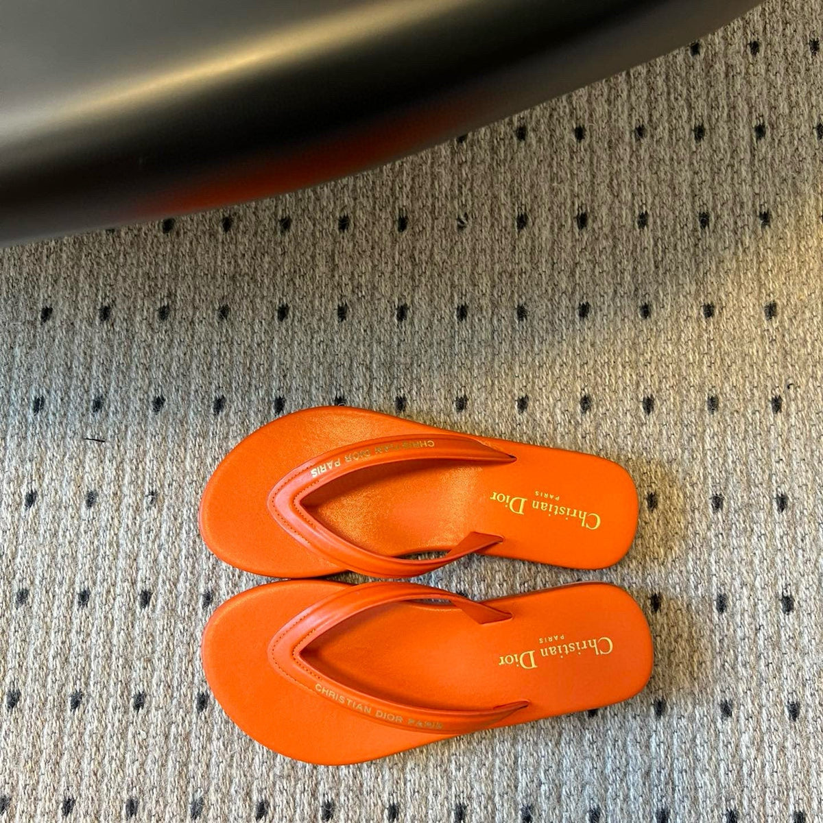 CD THONG SANDAL