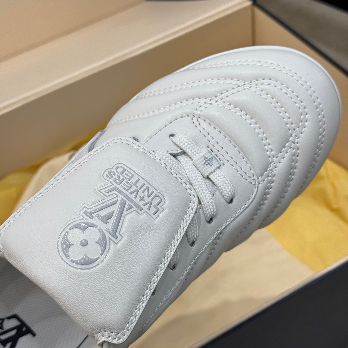 LOU FOOTPRINT SNEAKER