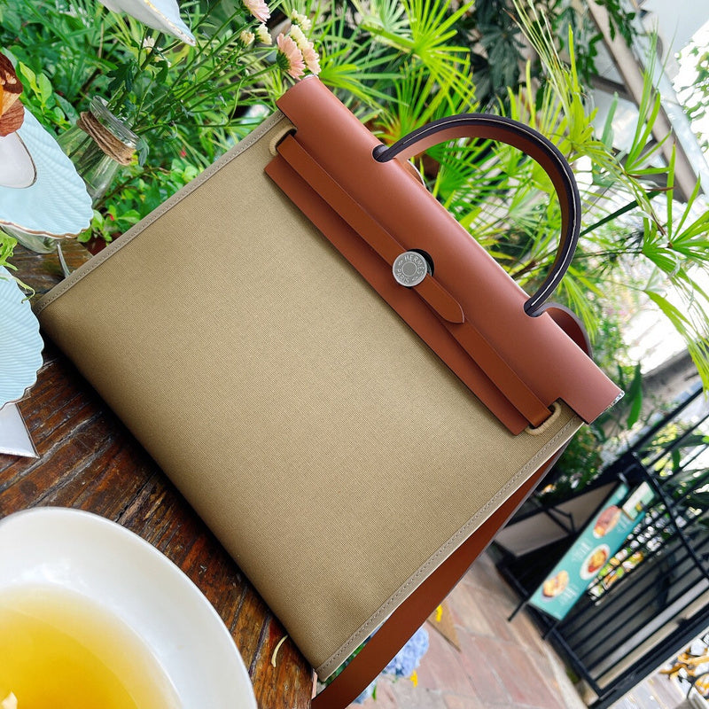 PHA - HMS Bags - 1553