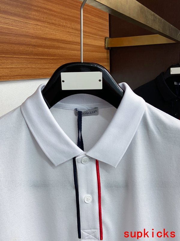 Moncler Luxury Cloth