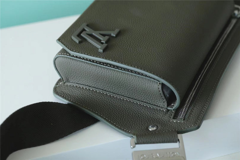 I W Fashion Lu-Vi bags - 9986