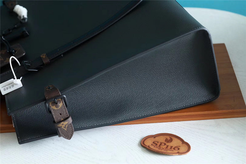 I W Fashion Lu-Vi bags - 9843