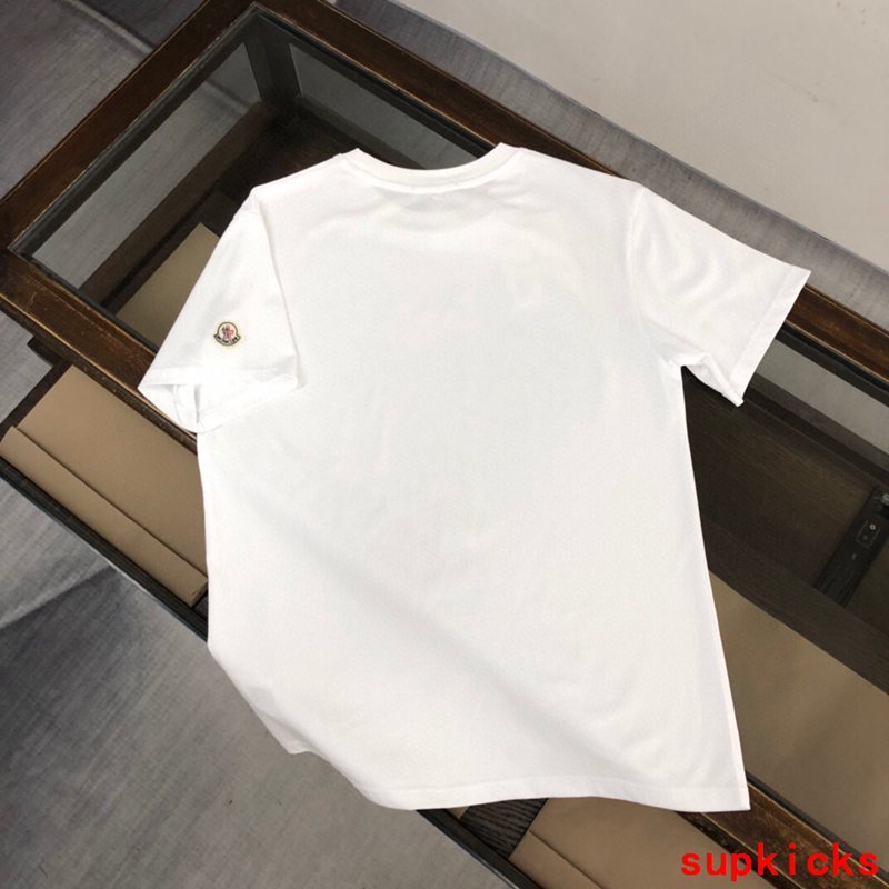Moncler Luxury Cloth