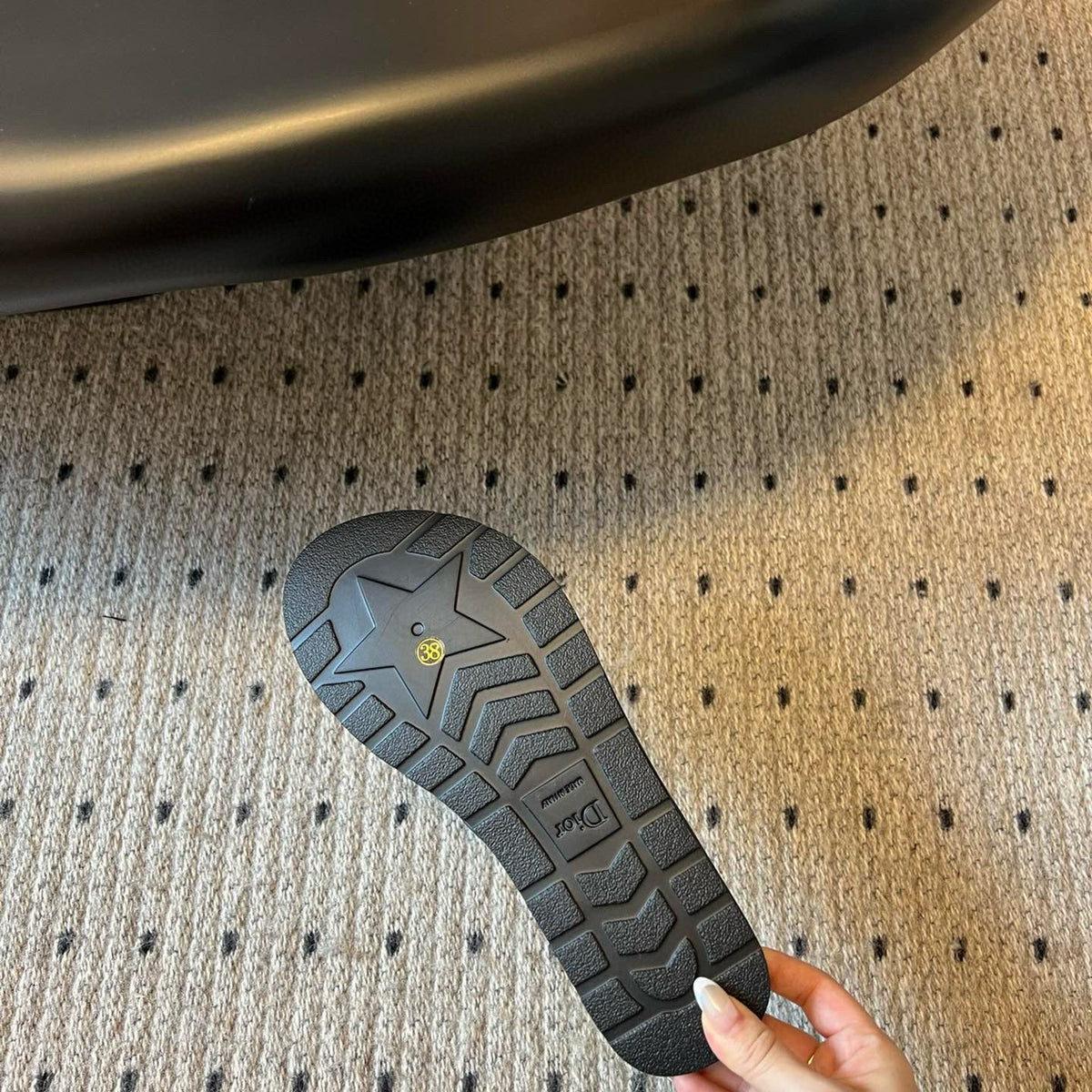 CD THONG SANDAL