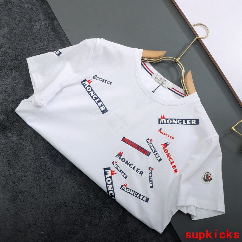 Moncler Luxury Cloth