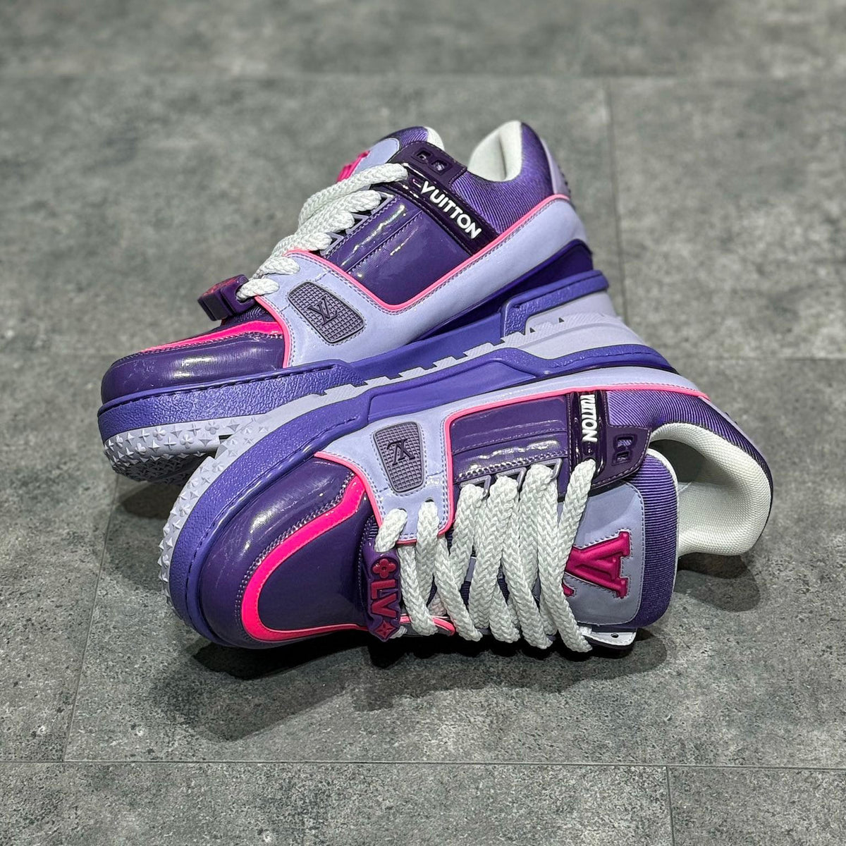 LOU TRAINERS