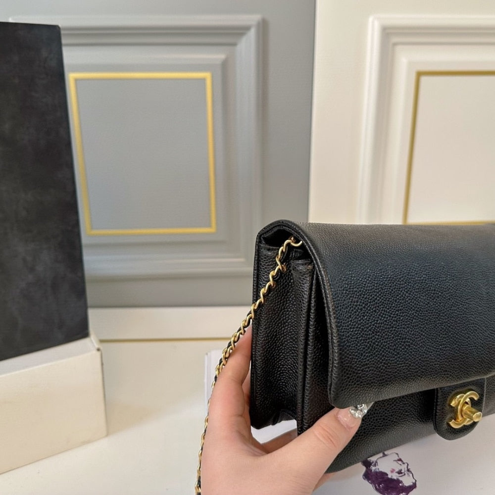 CC MINI FLAP BAG GRAINED SHINY CALFSKIN AND GOLD TONE METAL BLACK 23CM AS5218 B18321 94305