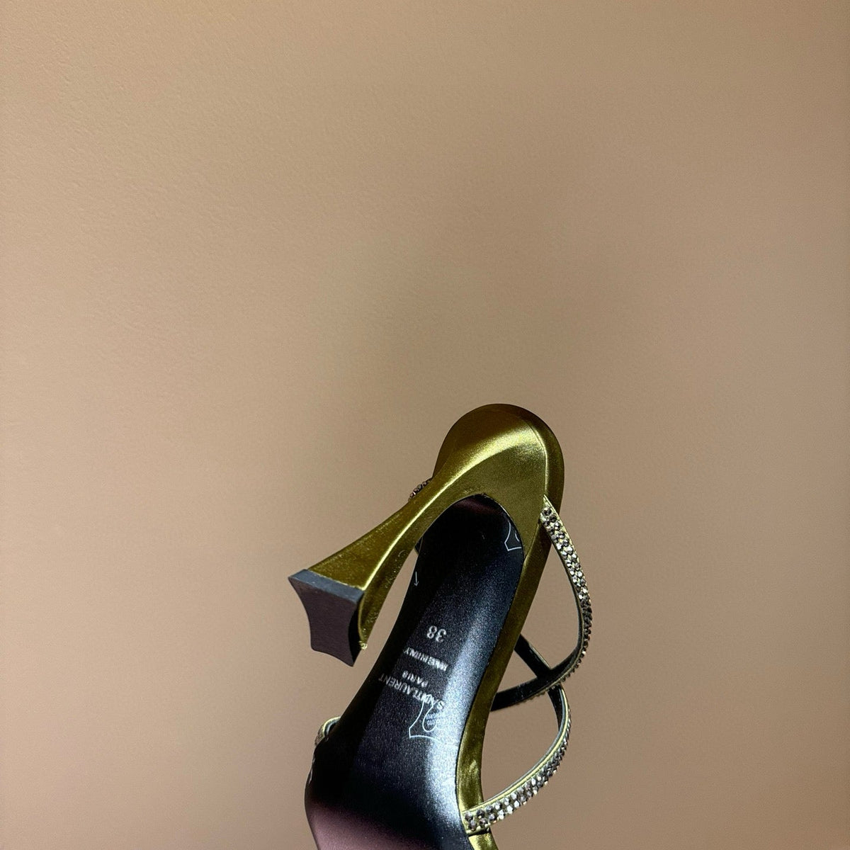 SL HEELS