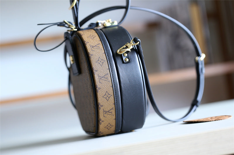 I W Fashion Lu-Vi bags - 8320