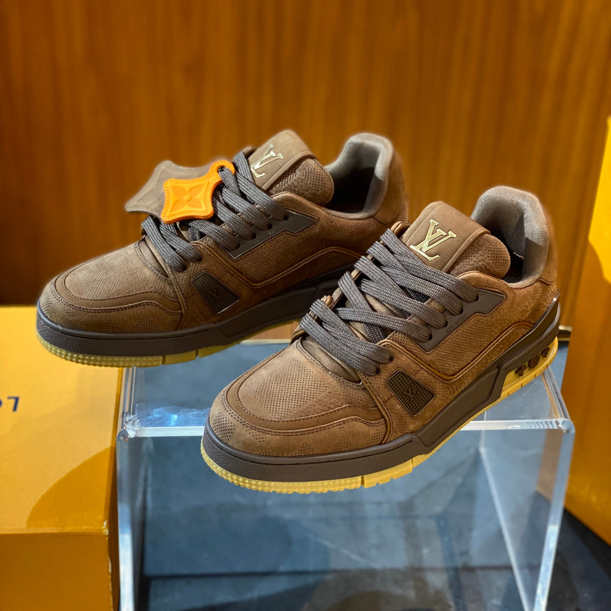 LOU TRAINERS