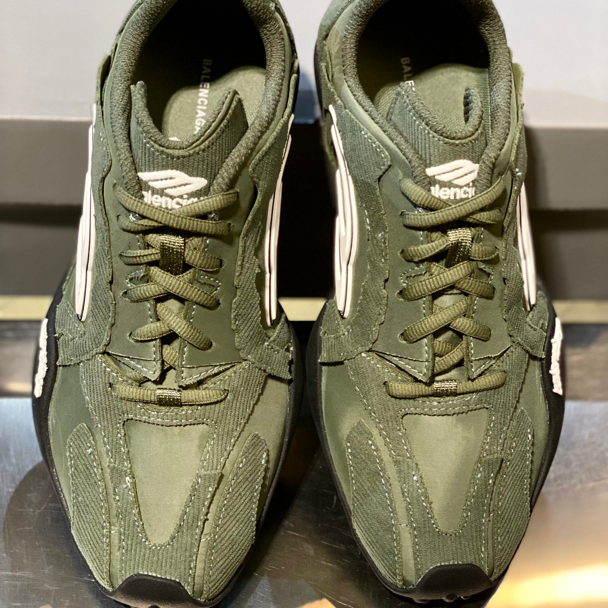 BAL MONDAY ULTRA SNEAKERS