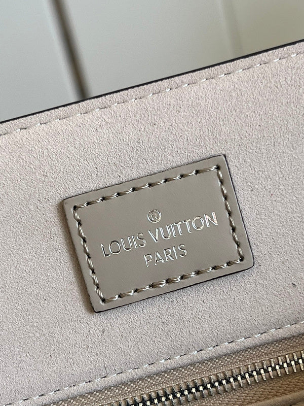 I W Fashion Lu-Vi bags - 17293