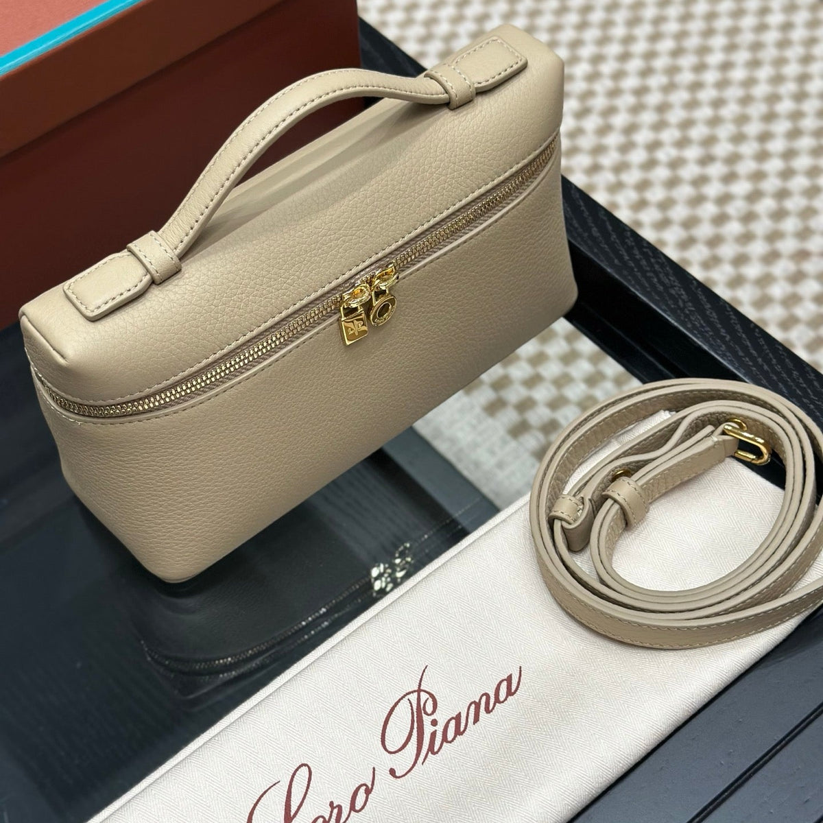 LORO P EXTRA POCKET L19 BAG