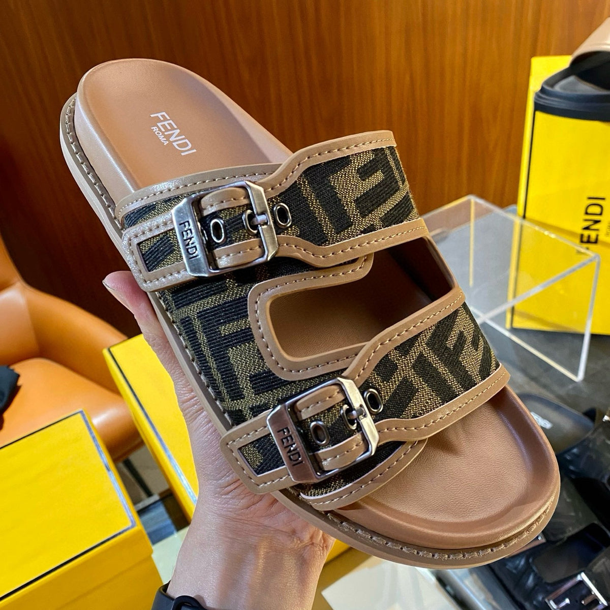 FEN SANDALS