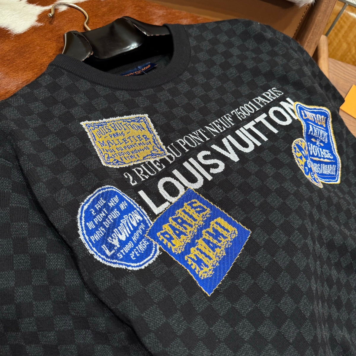 LOU T-SHIRT