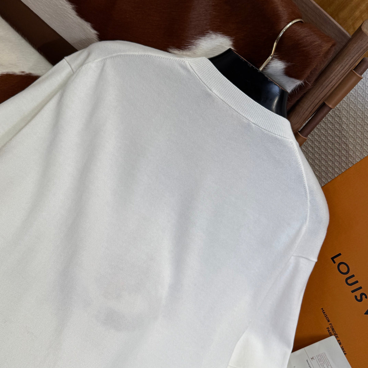 LOU T-SHIRT