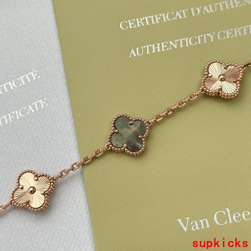 Van Cleef & Arples Jewelry