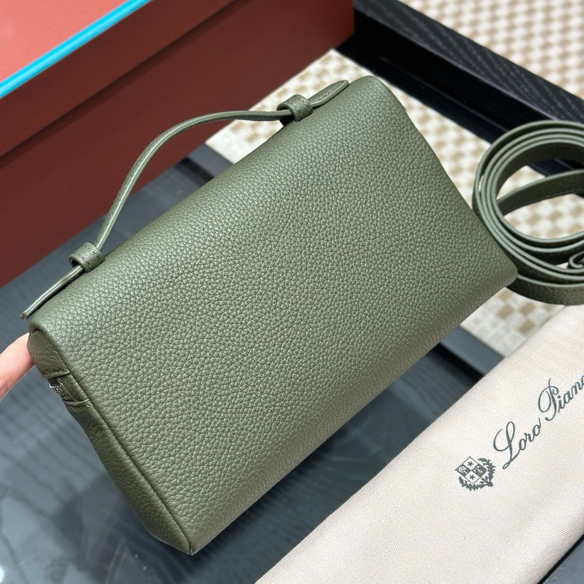 LORO P EXTRA POCKET L19 BAG