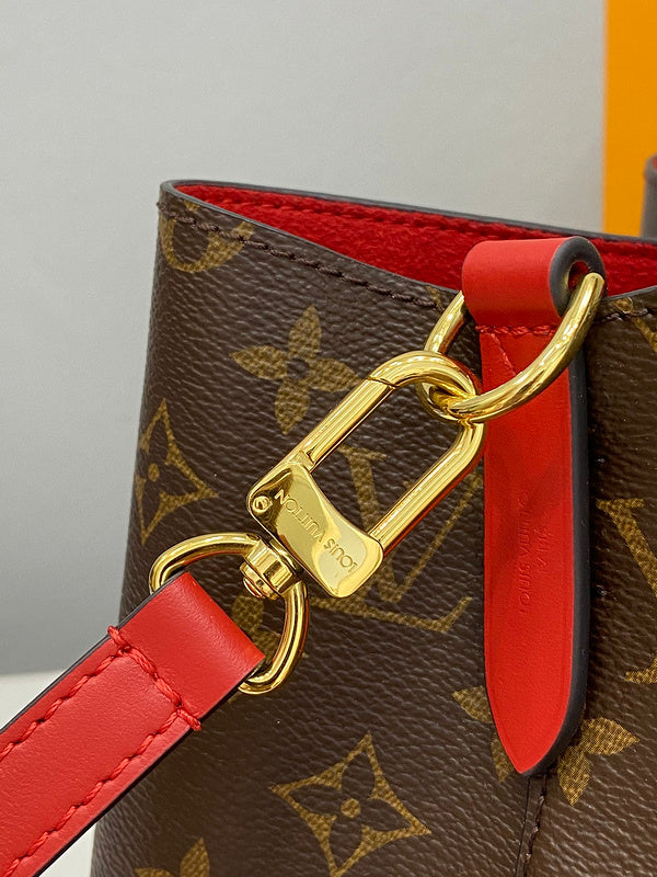 I W Fashion Lu-Vi bags - 17604