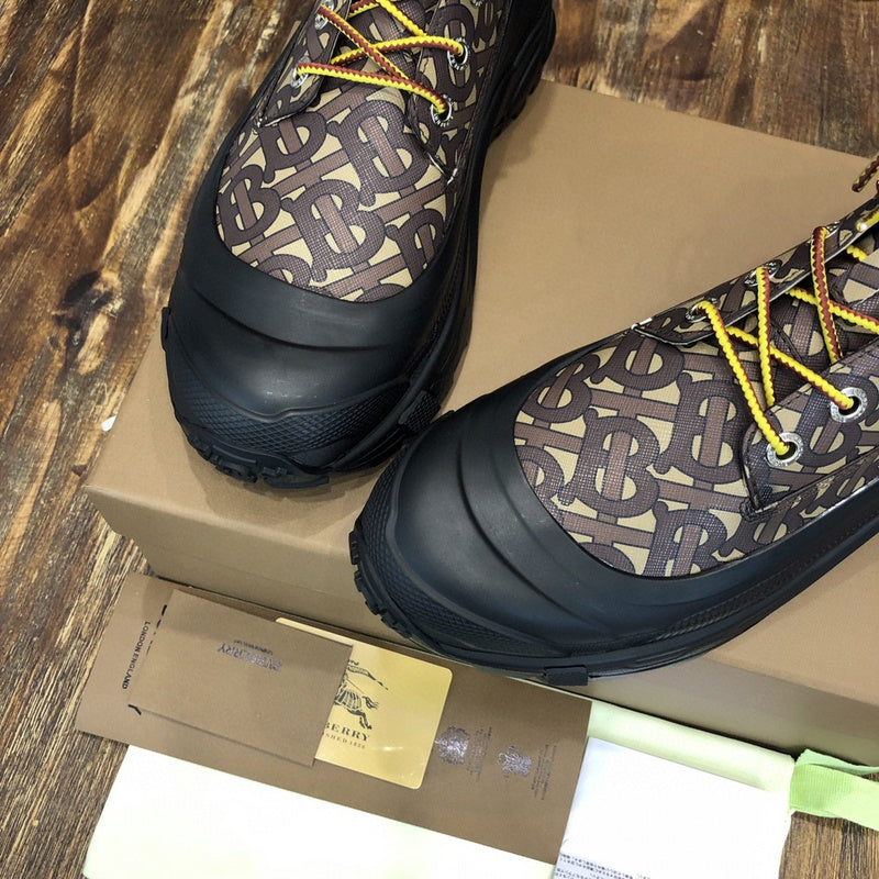 Burberry Luxury Shoes